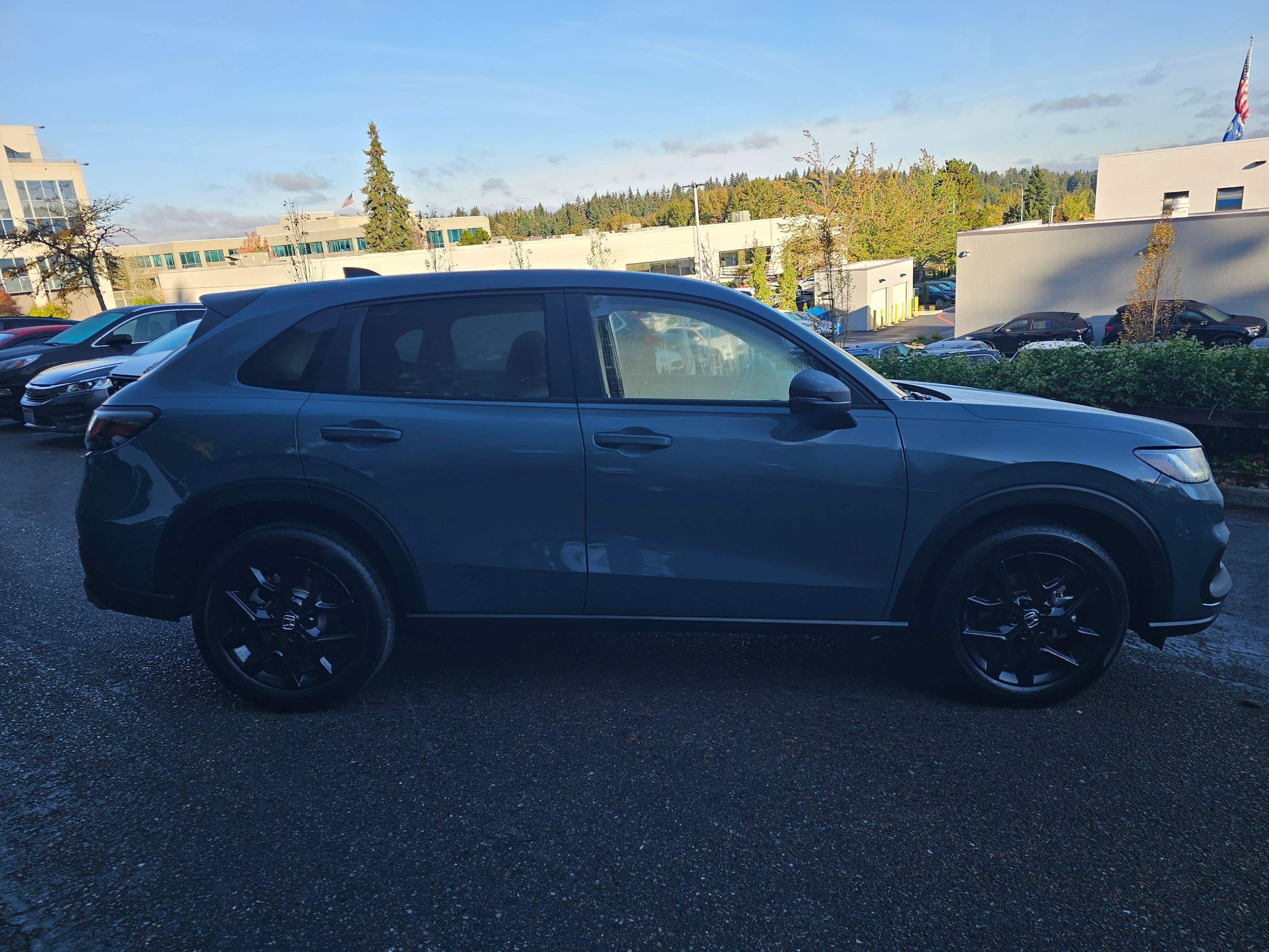 Certified 2025 Honda HR-V Sport image 8