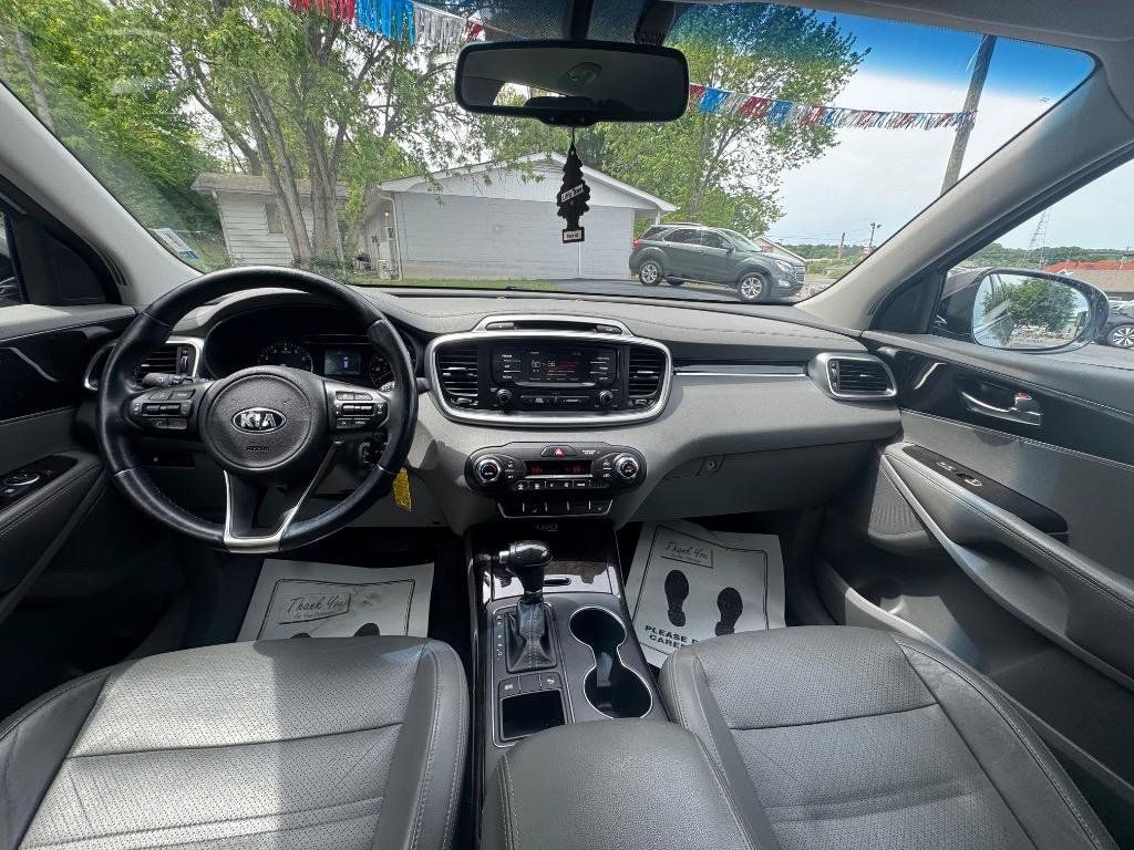 Used 2016 Kia Sorento EX FWD image 16
