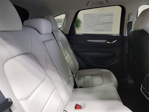 New 2025 MAZDA CX-5 AWD 2.5 S w/ Preferred Package image 15