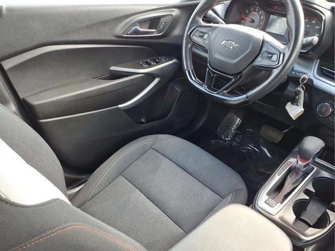 Used 2024 Chevrolet Trax RS w/ Driver Confidence Package FWD image 19