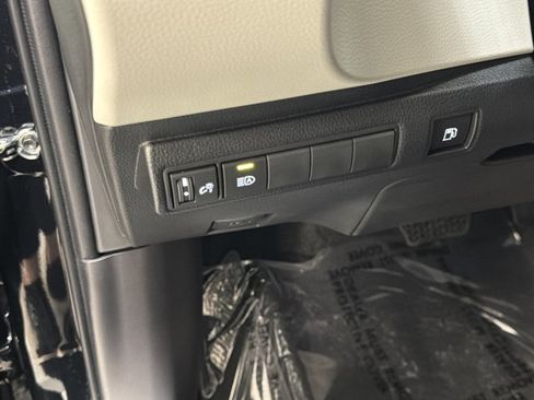 Used 2026 Toyota Corolla LE w/ LE Premium Package image 35