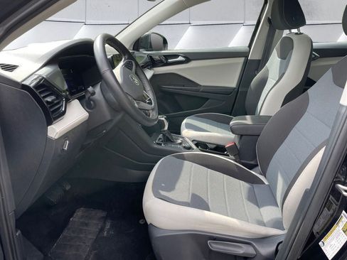 Used 2025 Volkswagen Taos S AWD/4WD image 10