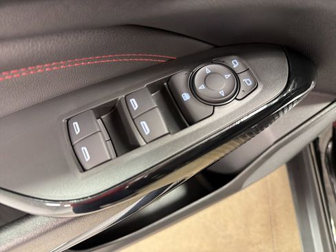 New 2026 Chevrolet Trax RS w/ Sunroof Package FWD image 12