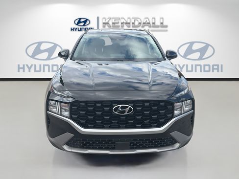 Used 2023 Hyundai Santa Fe SE FWD image 2