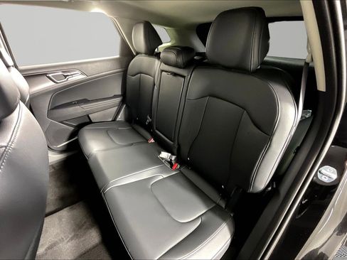 New 2026 Kia Sportage AWD Hybrid image 17