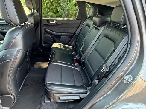 Used 2025 Ford Escape Platinum AWD/4WD image 15