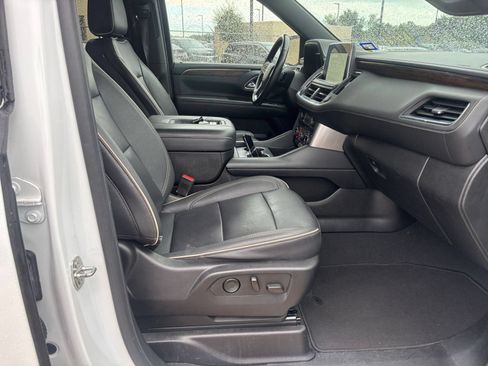 Used 2023 Chevrolet Suburban Premier RWD image 28