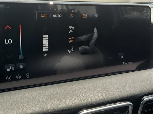 New 2026 Nissan Sentra SV w/ SV Convenience Package FWD image 31