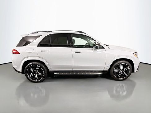 Used 2025 Mercedes-Benz GLE 450 4MATIC w/ AMG Line Exterior image 8
