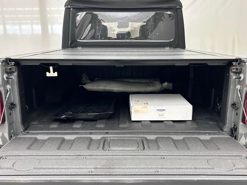 Used 2020 Jeep Gladiator Mojave image 18