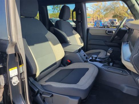 Used 2025 Ford Bronco Big Bend image 16