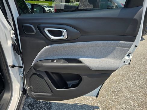 New 2026 Jeep Compass Latitude AWD/4WD image 38