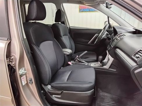 Used 2015 Subaru Forester 2.5i Premium AWD/4WD image 14