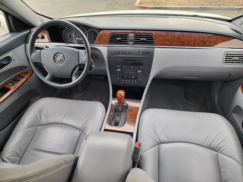Used 2005 Buick LaCrosse CXS image 9