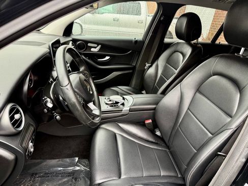 Used 2016 Mercedes-Benz GLC 300 w/ Premium Package image 31