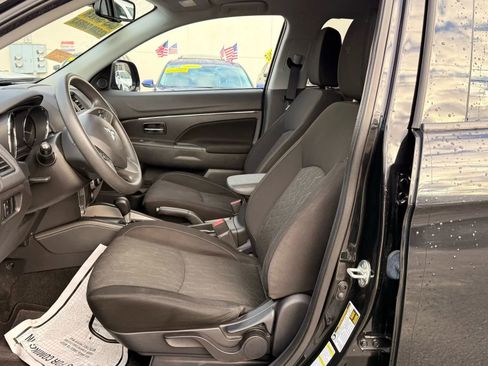 Used 2023 Mitsubishi Outlander Sport ES image 12