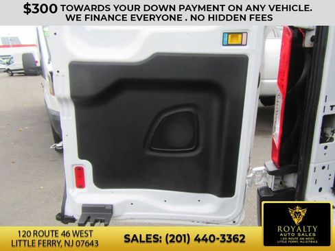 Used 2015 Ford Transit 250 130 Low Roof image 39