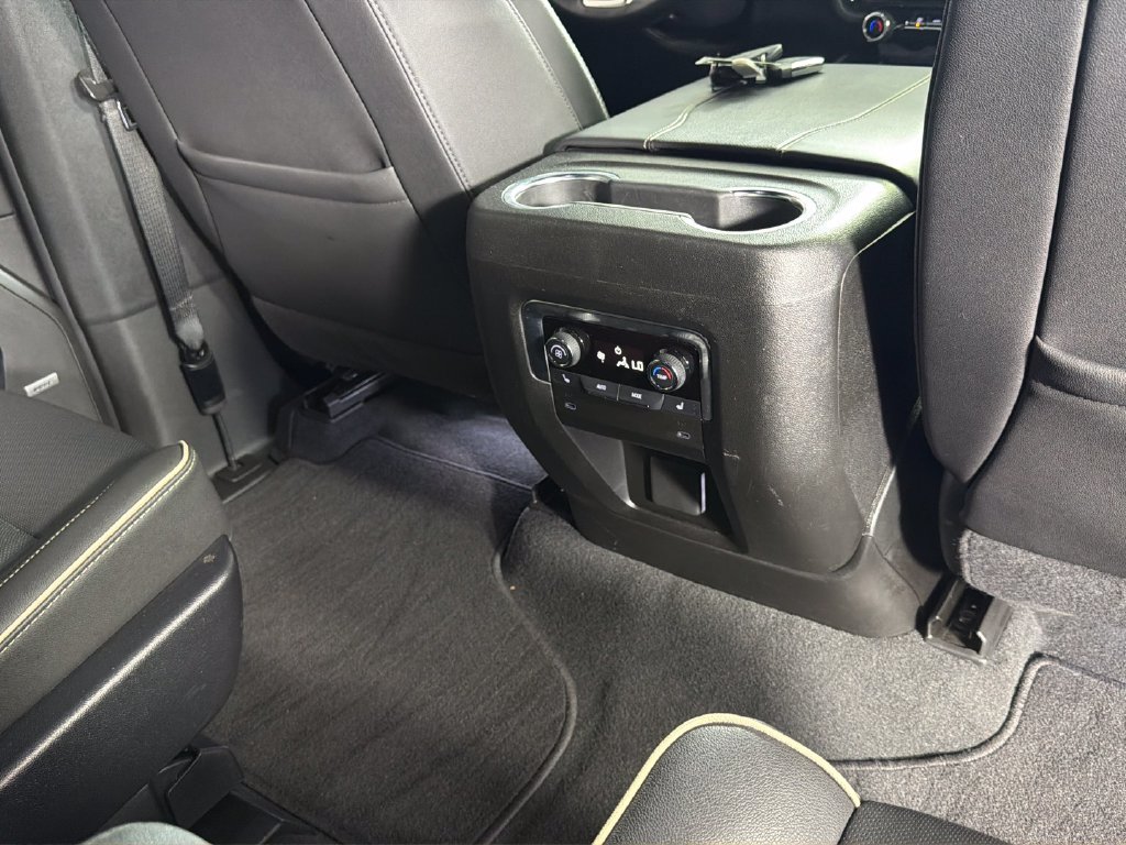 Certified 2025 Chevrolet Suburban Premier RWD image 35