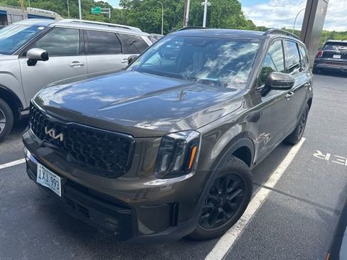 Used 2024 Kia Telluride SX Prestige X-Pro AWD/4WD image 3