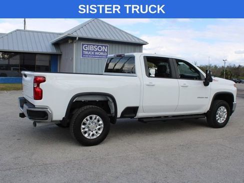Used 2025 Chevrolet Silverado 2500 LT AWD/4WD image 15