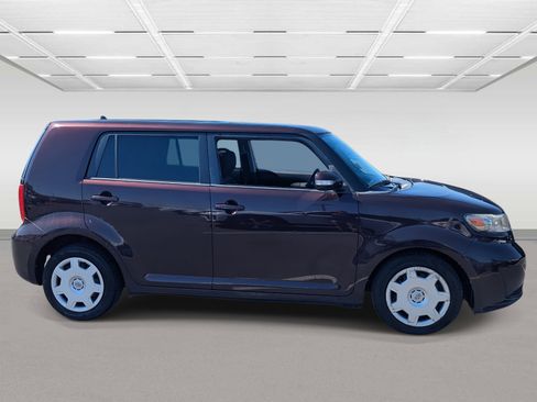 Used 2009 Scion xB image 6