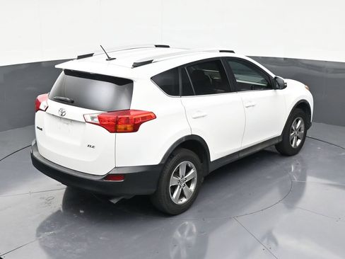 Used 2015 Toyota RAV4 XLE FWD image 16