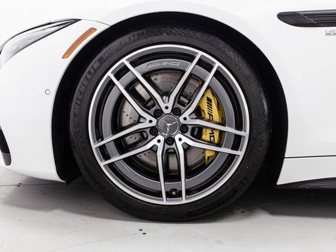 Certified 2022 Mercedes-Benz SL 55 AMG 4MATIC w/ Driver Assistance Package image 39