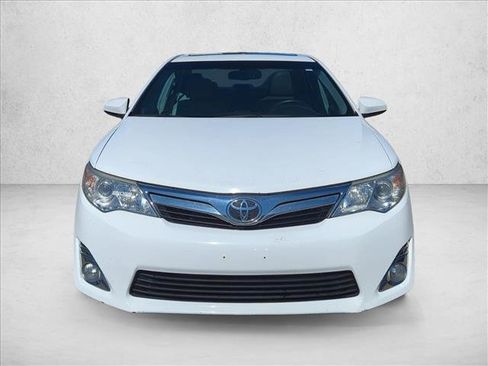 Used 2012 Toyota Camry XLE image 3