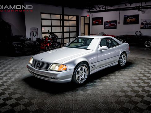 Used 2002 Mercedes-Benz SL 500 Silver Arrow image 46