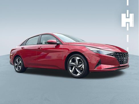 Used 2023 Hyundai Elantra SEL w/ Convenience Package FWD image 1