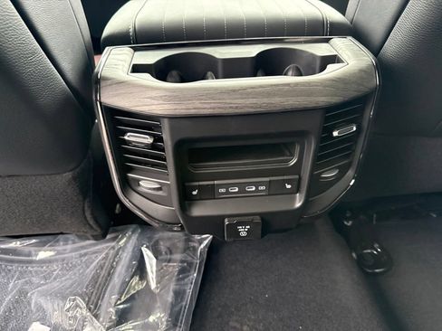 New 2026 RAM 2500 Limited AWD/4WD image 22