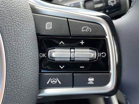 New 2026 Kia Carnival SX w/ SX Dark Edition Package image 30