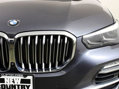 Used 2019 BMW X5 xDrive40i w/ Premium Package 2 AWD/4WD image 11