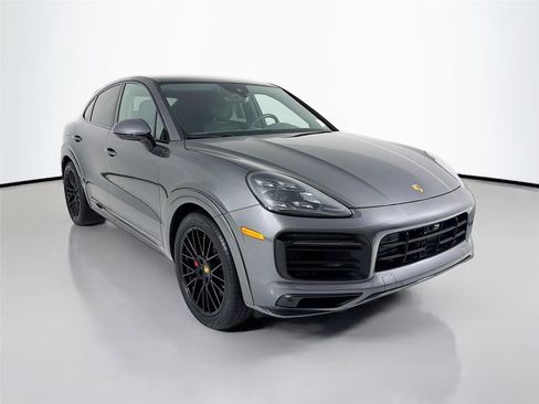 Used 2021 Porsche Cayenne GTS AWD/4WD image 29