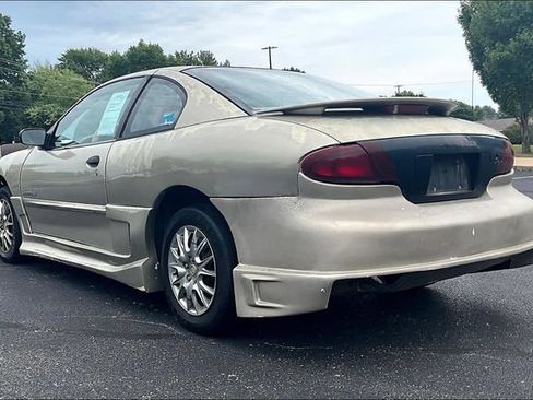 Used 2000 Pontiac Sunfire SE w/ Sun & Sound Pkg FWD image 3