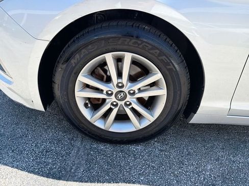 Used 2016 Hyundai Sonata SE FWD image 20