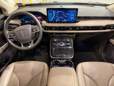 Used 2022 Lincoln Nautilus Reserve AWD/4WD image 25