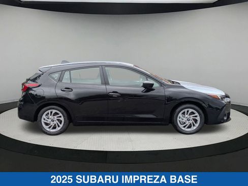 Certified 2025 Subaru Impreza 2.0i image 2
