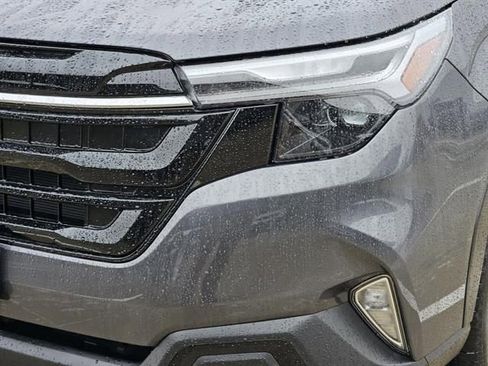 New 2025 Subaru Forester Touring image 5