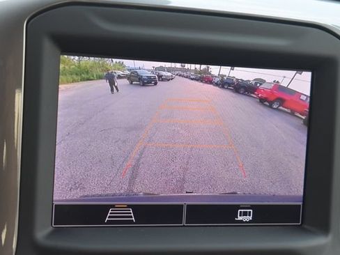 Certified 2022 Chevrolet Silverado 1500 Custom AWD/4WD image 27