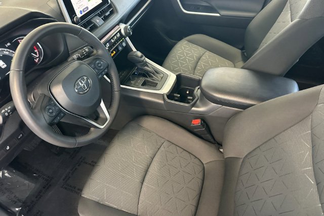 Used 2025 Toyota RAV4 XLE w/ Convenience Package FWD image 12