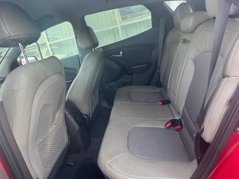 Used 2014 Hyundai Tucson SE image 15