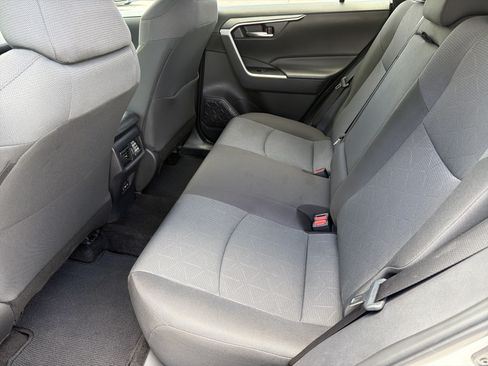 Certified 2024 Toyota RAV4 XLE FWD image 31