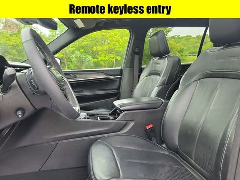 Used 2023 Jeep Grand Cherokee L Overland AWD/4WD image 24