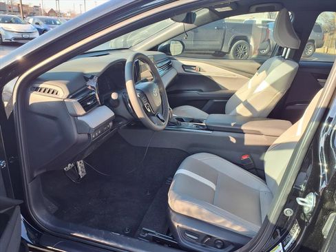 Certified 2025 Toyota Camry SE w/ Convenience Package image 19