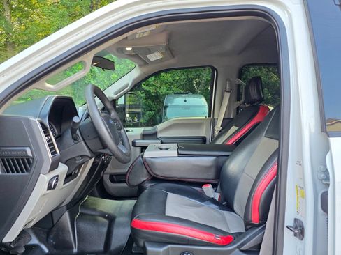 Used 2019 Ford F250 XLT AWD/4WD image 11