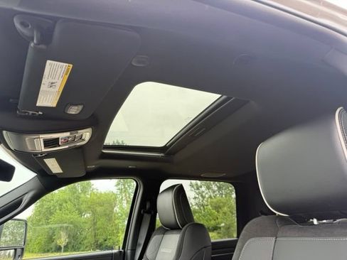 New 2026 RAM 3500 Laramie AWD/4WD image 34