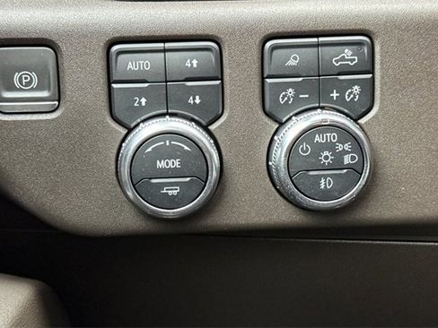 Used 2023 GMC Sierra 1500 SLT w/ SLT Premium Plus Package image 42