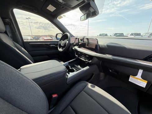 New 2026 Chevrolet Tahoe LS image 31