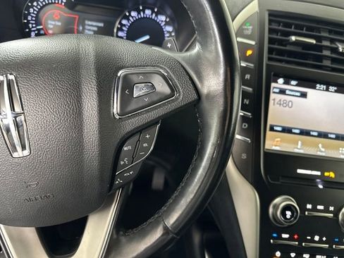 Used 2019 Lincoln MKC Select w/ MKC Climate Package image 16